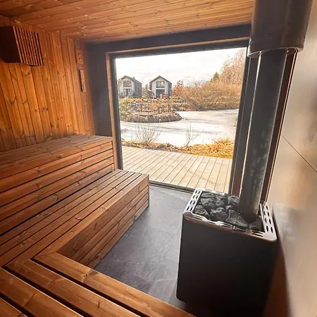 Dom wakacyjny Idylla Nad Stawem- Na Kaszubach Nowy Klincz
